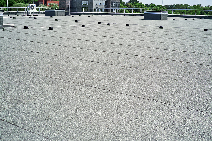 Toit plat en membrane élastomère.