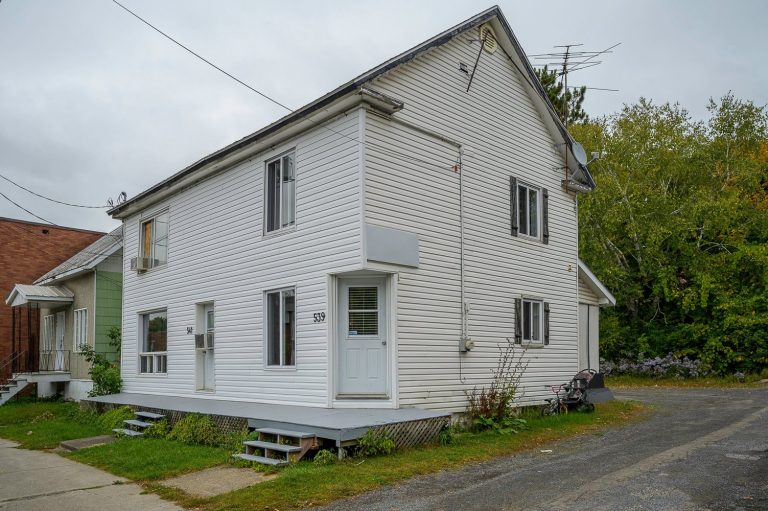 Duplex, 539 541 Rue Labelle, Saint-Jérôme